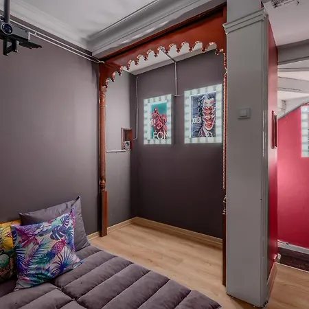 Flat 5 Min To Kadikoey Coastline Feriehus Istanbul