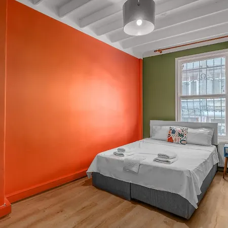 Flat 5 Min To Kadikoey Coastline * اسطنبول